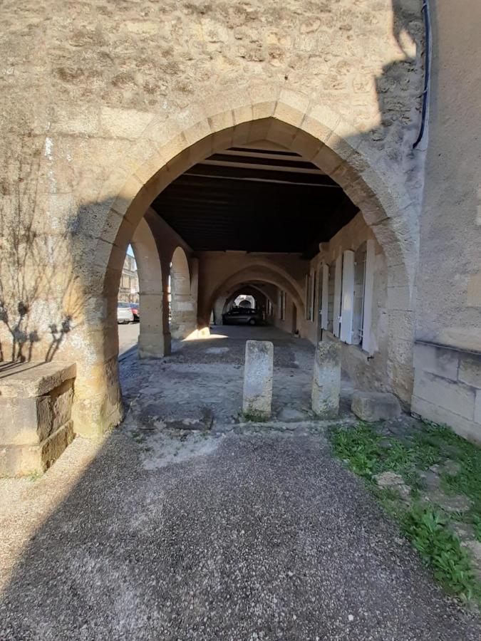 Maison atypique dans cité médiévale Villa Saint-Macaire Exterior foto